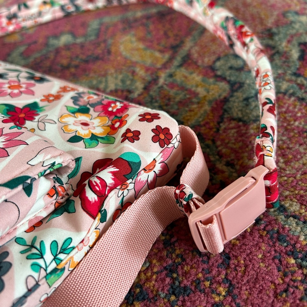 Vera Bradley | Women’s Pink/White/Red Floral Single Adjustable Strap Tote Bag OS - Picture 4 of 13